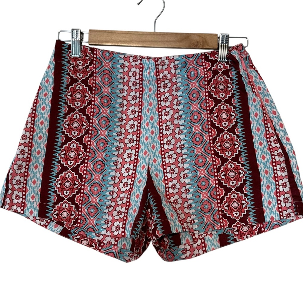 HOLLISTER sz 5 Jrs High Waisted Shorts Floral Prints Side Zip Cotton Red Blue +
